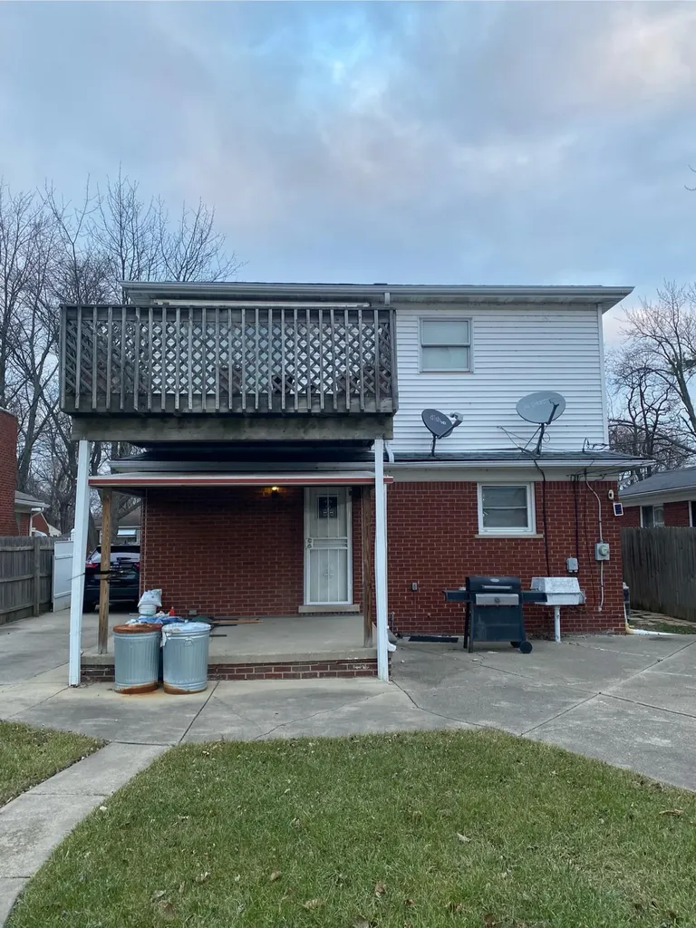 19950 Anita Street Harper Woods City MI 48225