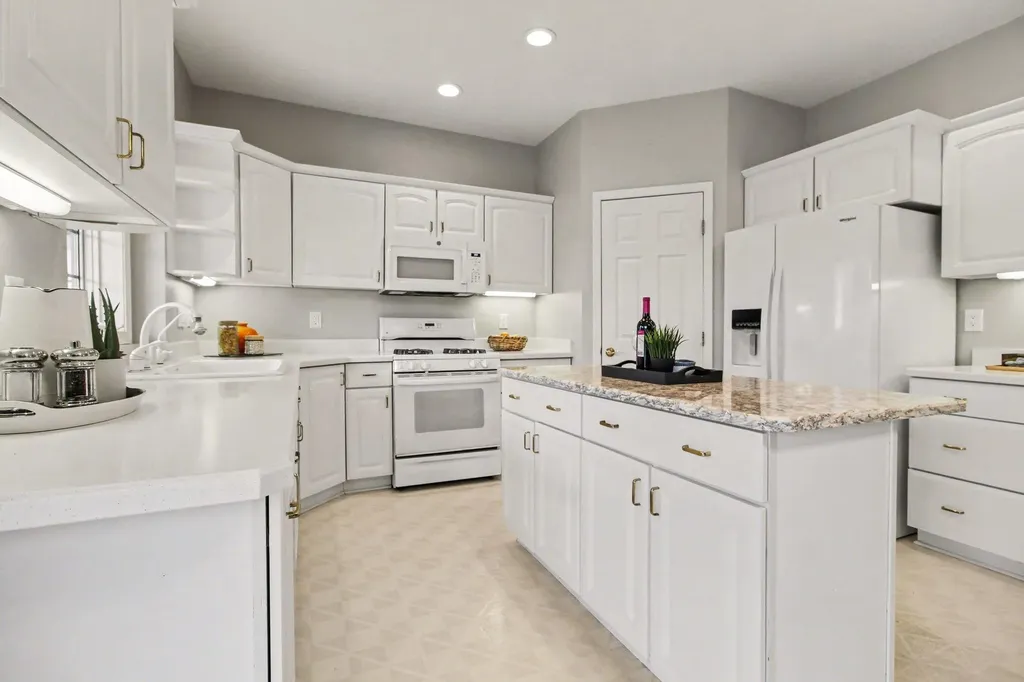 1100 Longview Lane York Charter Township MI 48176