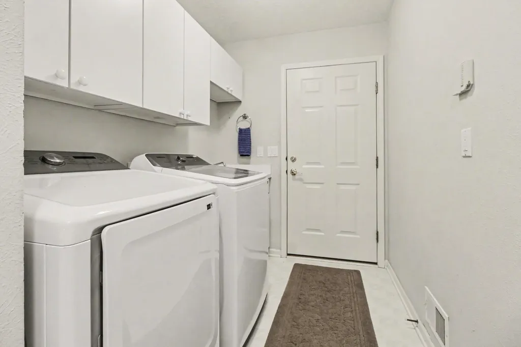 1100 Longview Lane York Charter Township MI 48176