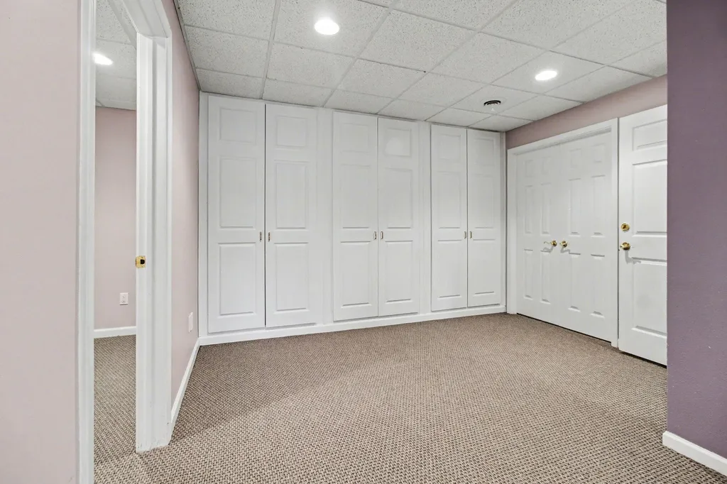 1100 Longview Lane York Charter Township MI 48176