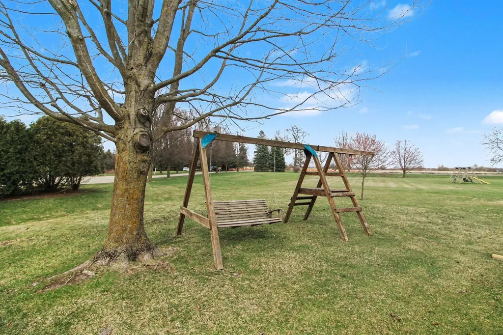 1100 Longview Lane York Charter Township MI 48176