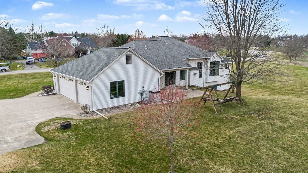 1100 Longview Lane York Charter Township MI 48176