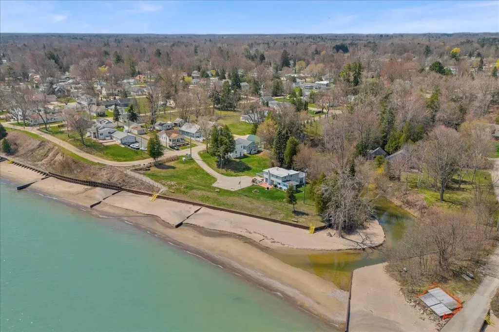 7226 Lakeview Drive Worth Township MI 48450