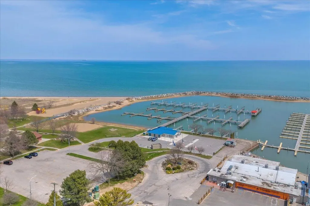7226 Lakeview Drive Worth Township MI 48450