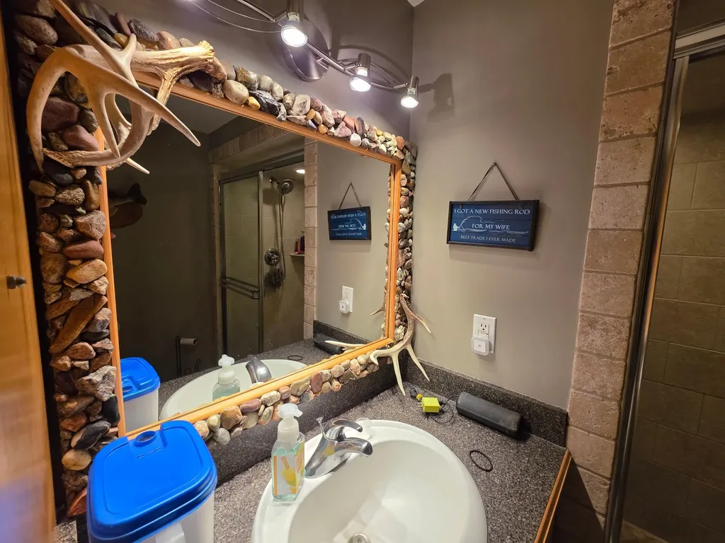 31637 Beaver Circle Unknown City MI 48164