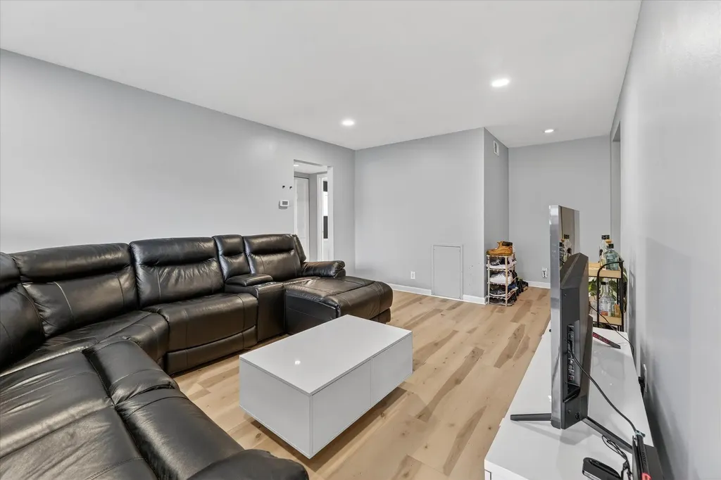 2140 Pauline Boulevard Ann Arbor City MI 48103