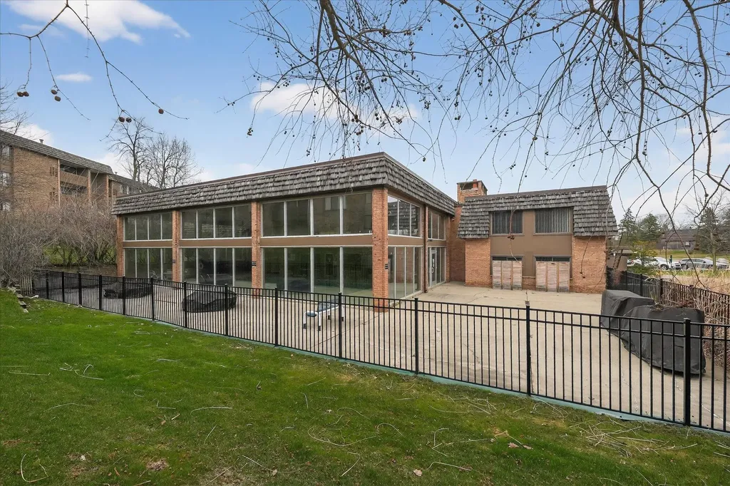 2140 Pauline Boulevard Ann Arbor City MI 48103
