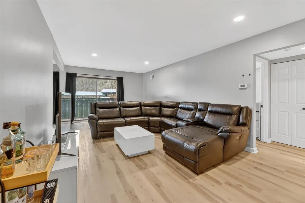 2140 Pauline Boulevard Ann Arbor City MI 48103