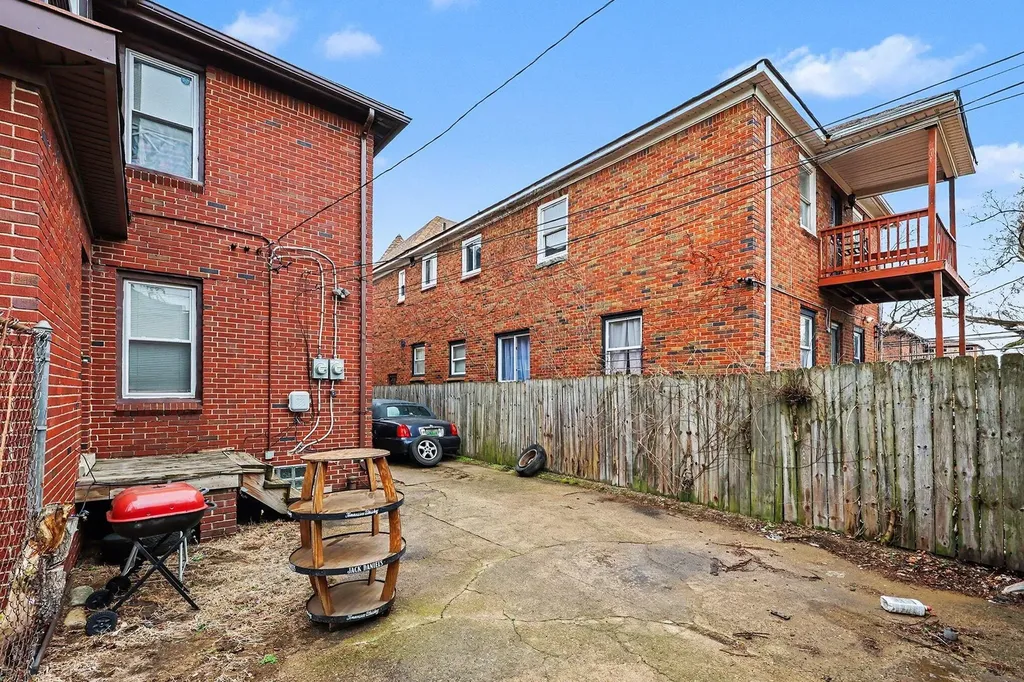 17511 Stoepel Street Detroit City MI 48221
