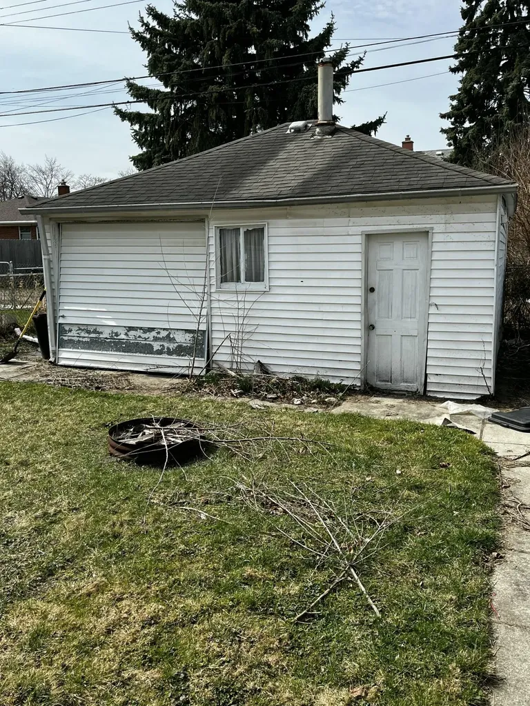 1810 Lindbergh Street Wyandotte City MI 48192