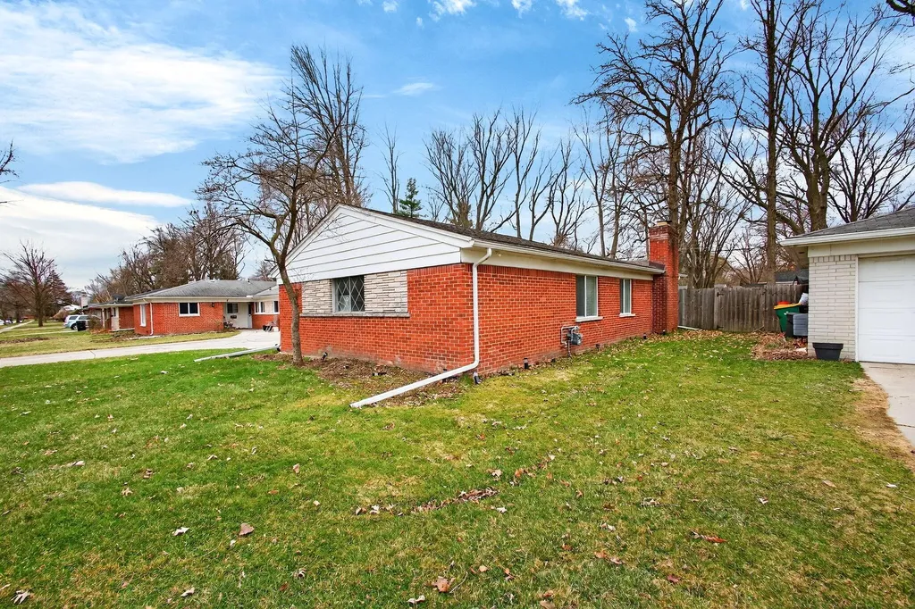 23245 Tuck Road Farmington Hills City MI 48336
