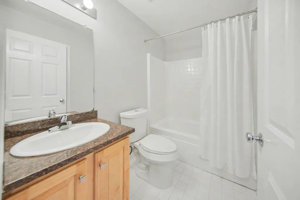 2738 Barclay Way Ann Arbor City MI 48105