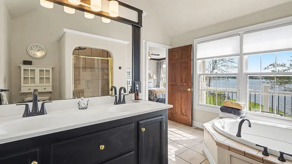 14705 Woodbridge Road Amboy Township MI 49232