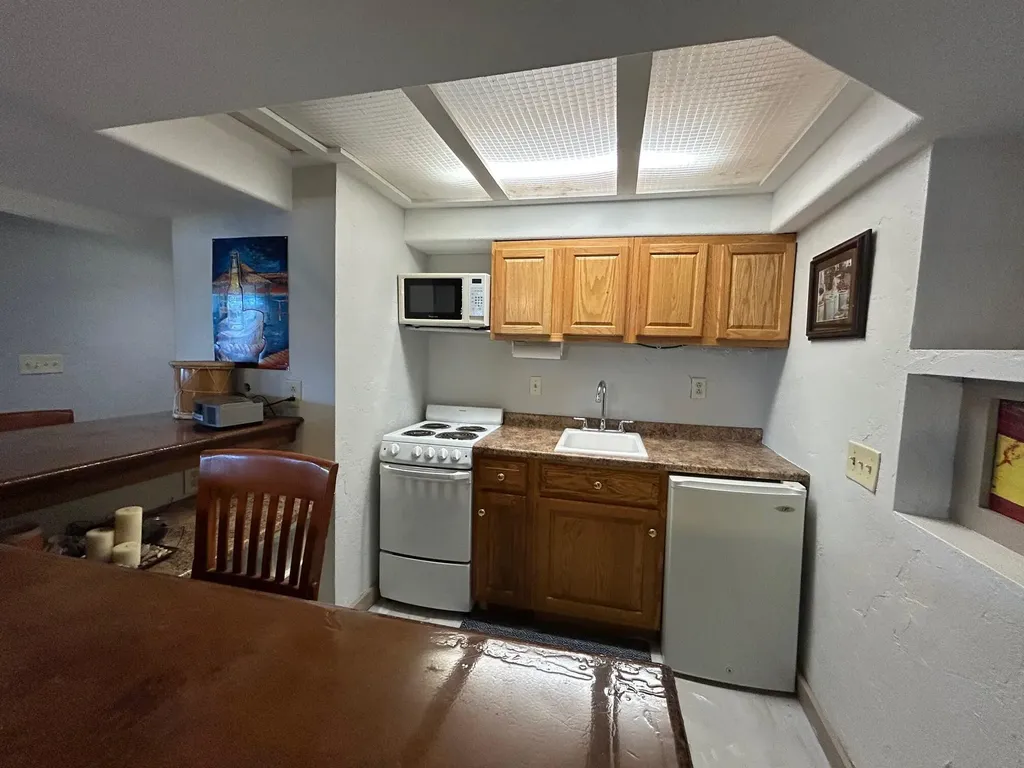 14705 Woodbridge Road Amboy Township MI 49232