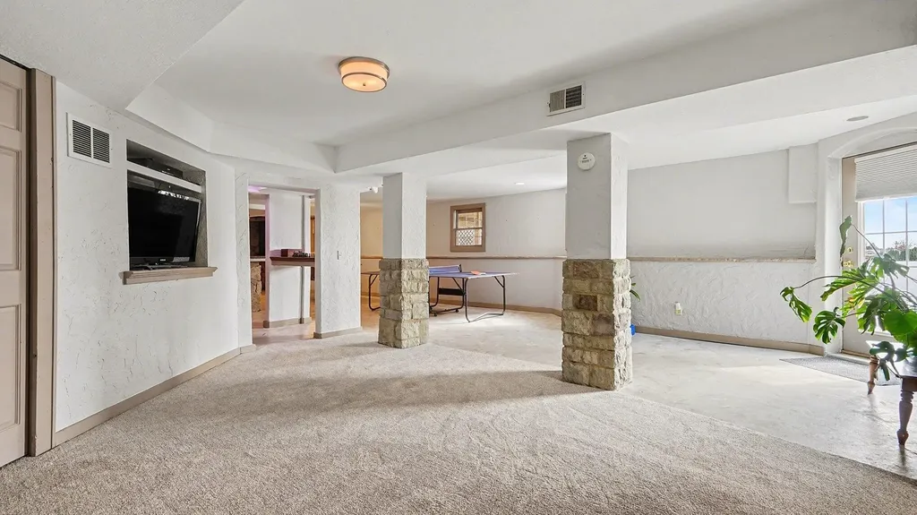 14705 Woodbridge Road Amboy Township MI 49232