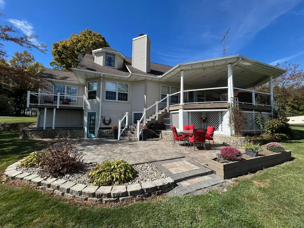 14705 Woodbridge Road Amboy Township MI 49232