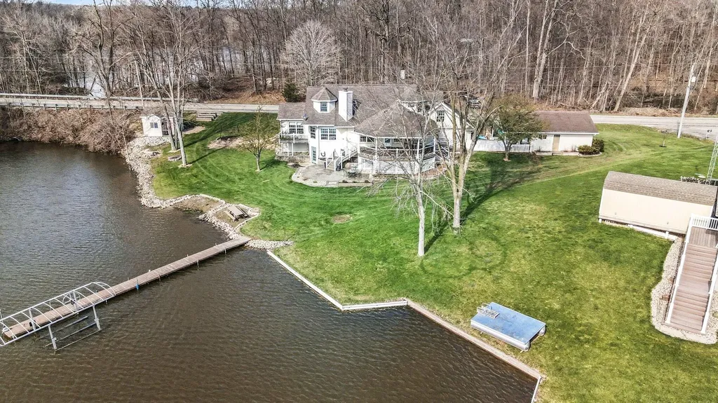 14705 Woodbridge Road Amboy Township MI 49232