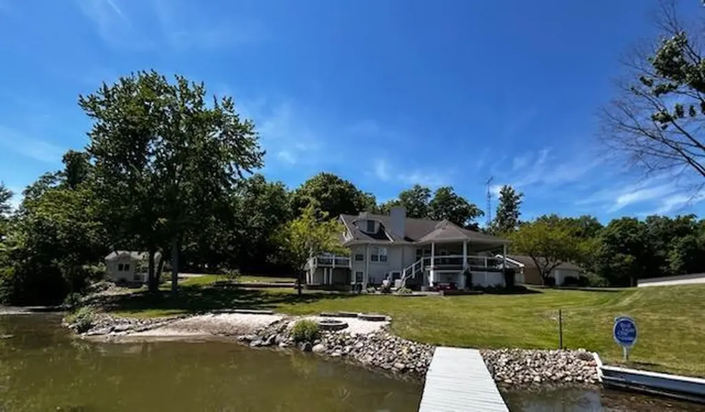 14705 Woodbridge Road Amboy Township MI 49232