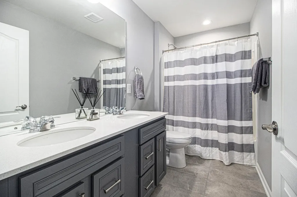 2865 Dillon Drive Ann Arbor City MI 48105
