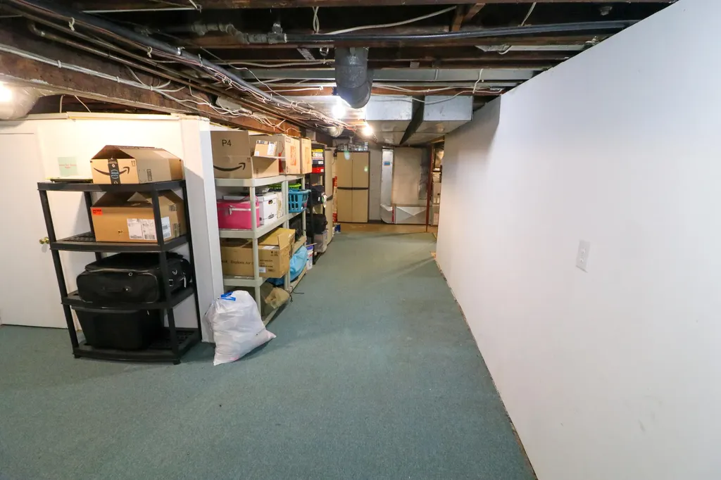 907 E Fifth Street Royal Oak City MI 48067