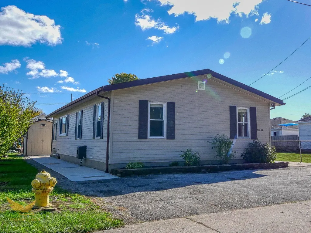 37844 Maplehill Street Harrison Charter Township MI 48045