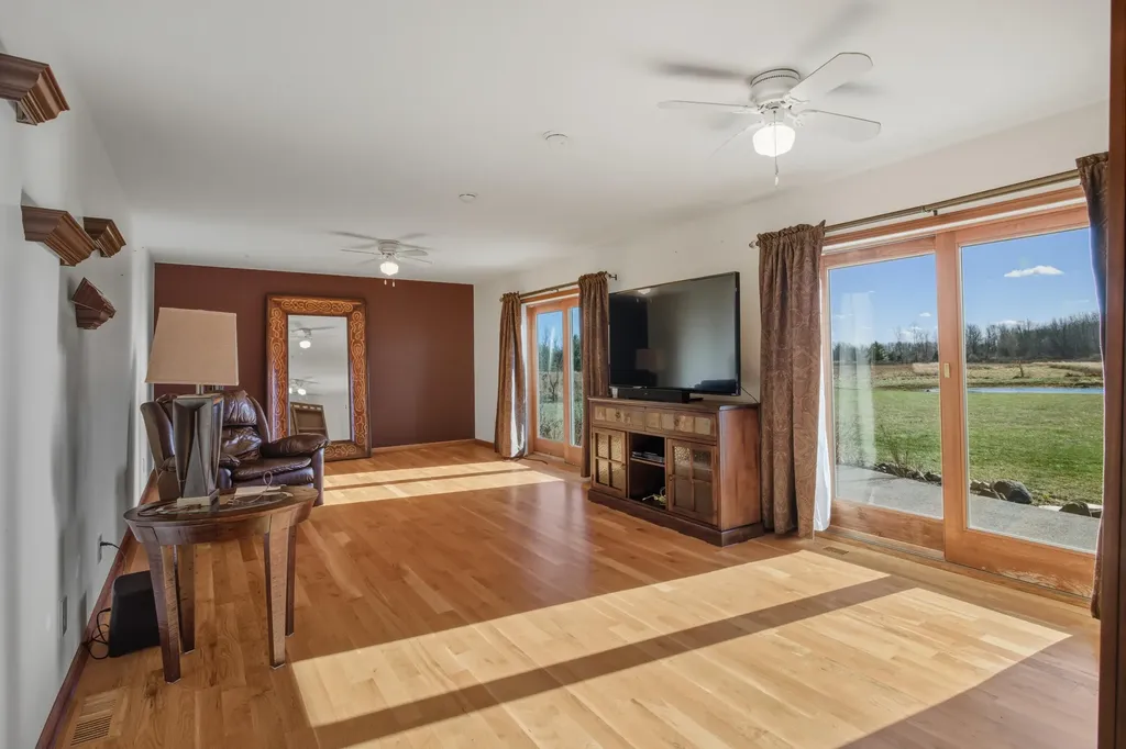 9227 Yager Road Columbus Township MI 48063