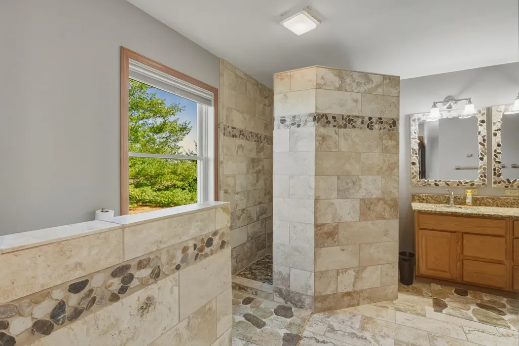 9227 Yager Road Columbus Township MI 48063