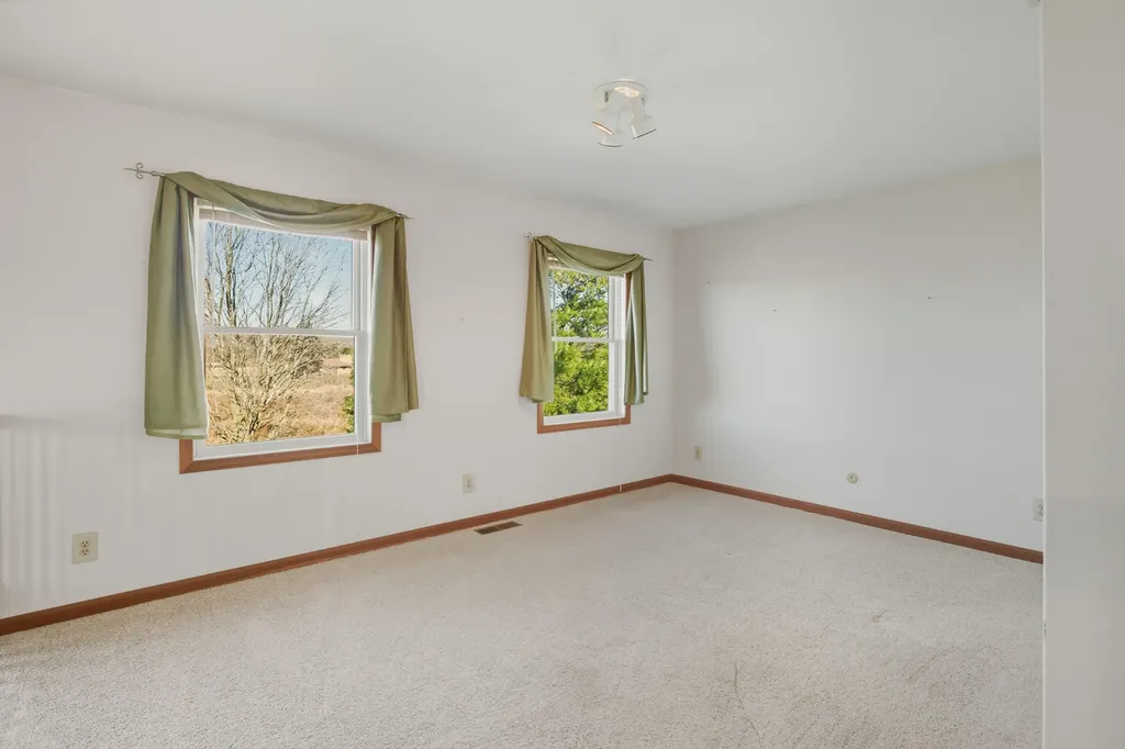 9227 Yager Road Columbus Township MI 48063