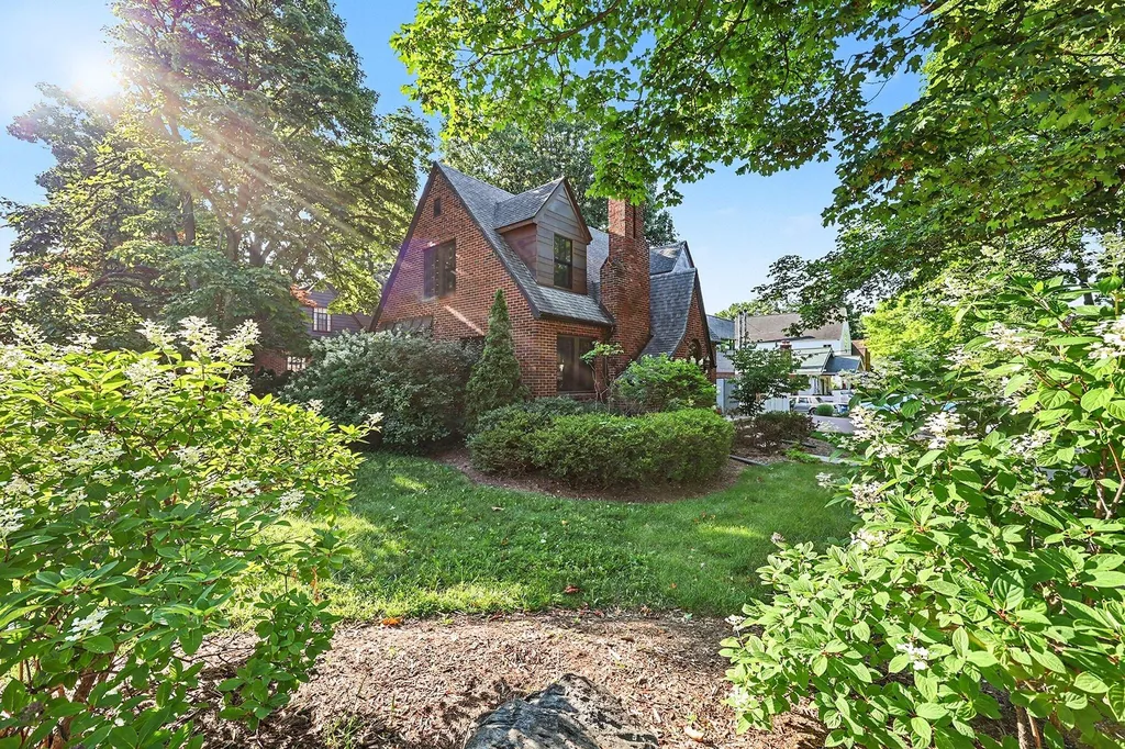 901 5th Street Ann Arbor City MI 48103