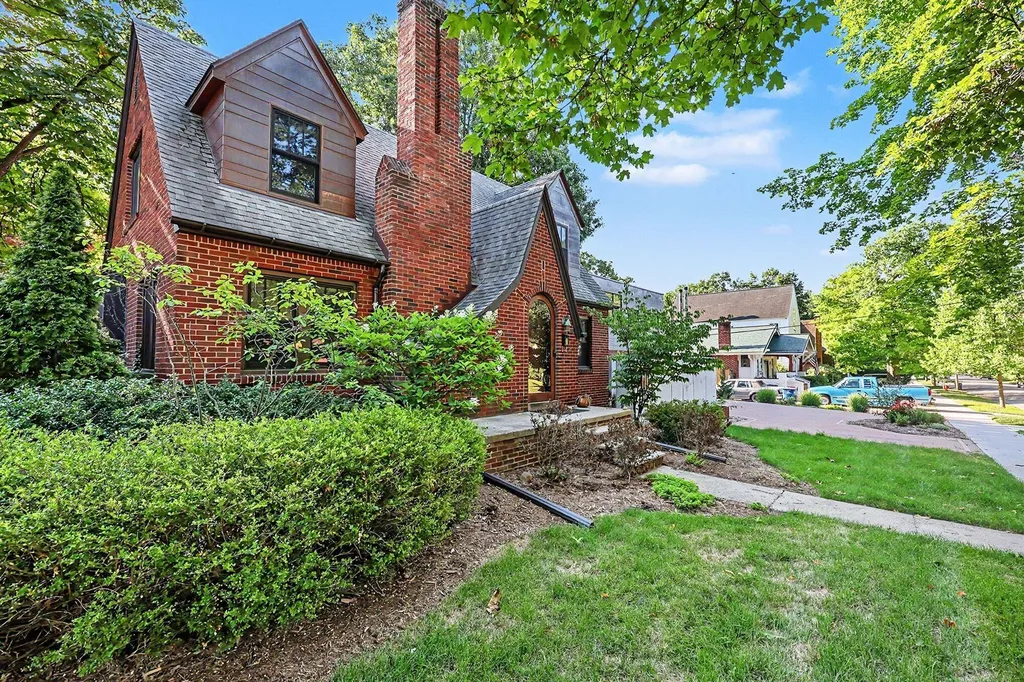901 5th Street Ann Arbor City MI 48103