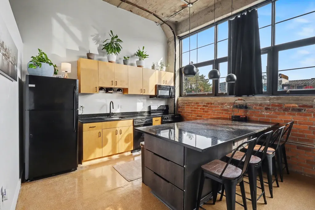 55 W Canfield Street Detroit City MI 48201