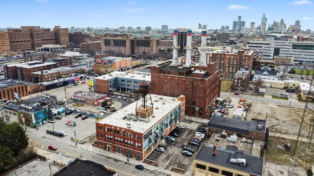 55 W Canfield Street Detroit City MI 48201