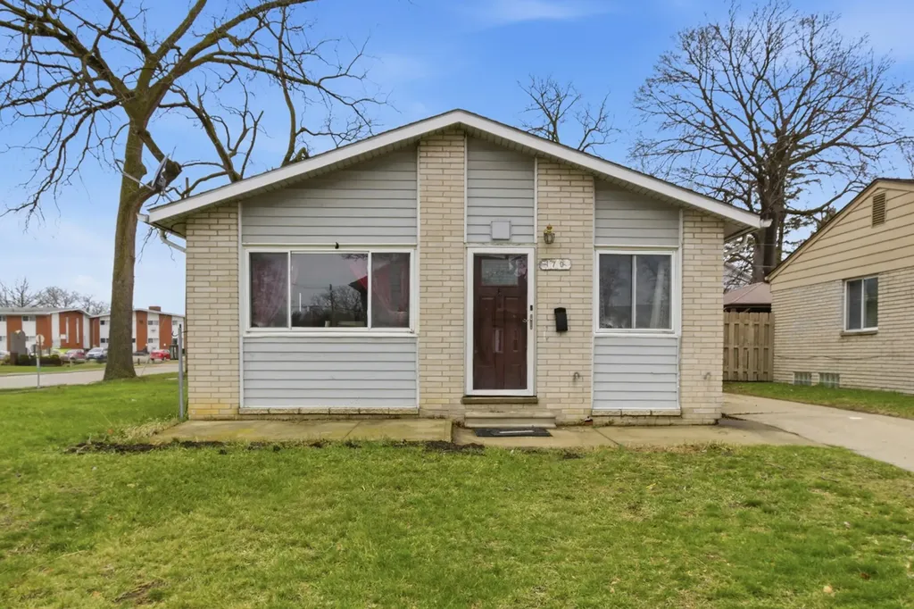 170 Beyne Street Mt. Clemens City MI 48043