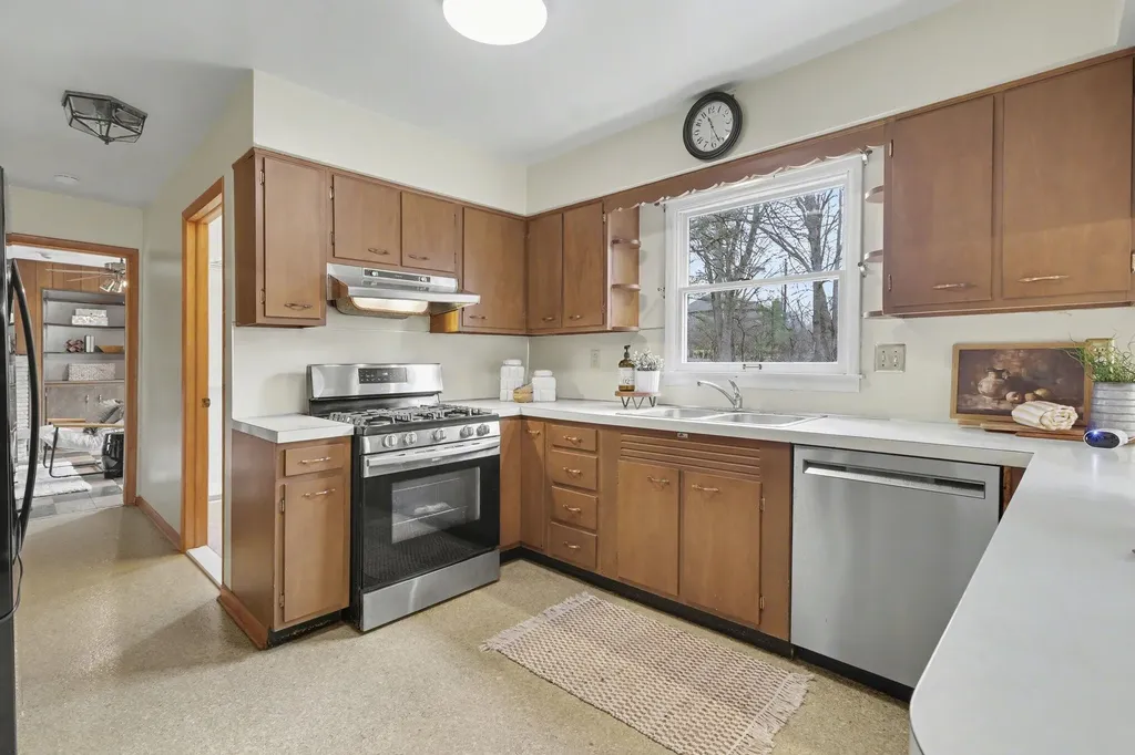 2889 Parkridge Drive Scio Township MI 48103