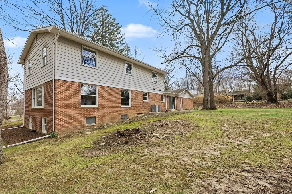 2889 Parkridge Drive Scio Township MI 48103