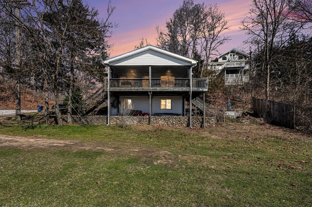 5884 Rays Drive Cambridge Township MI 49265