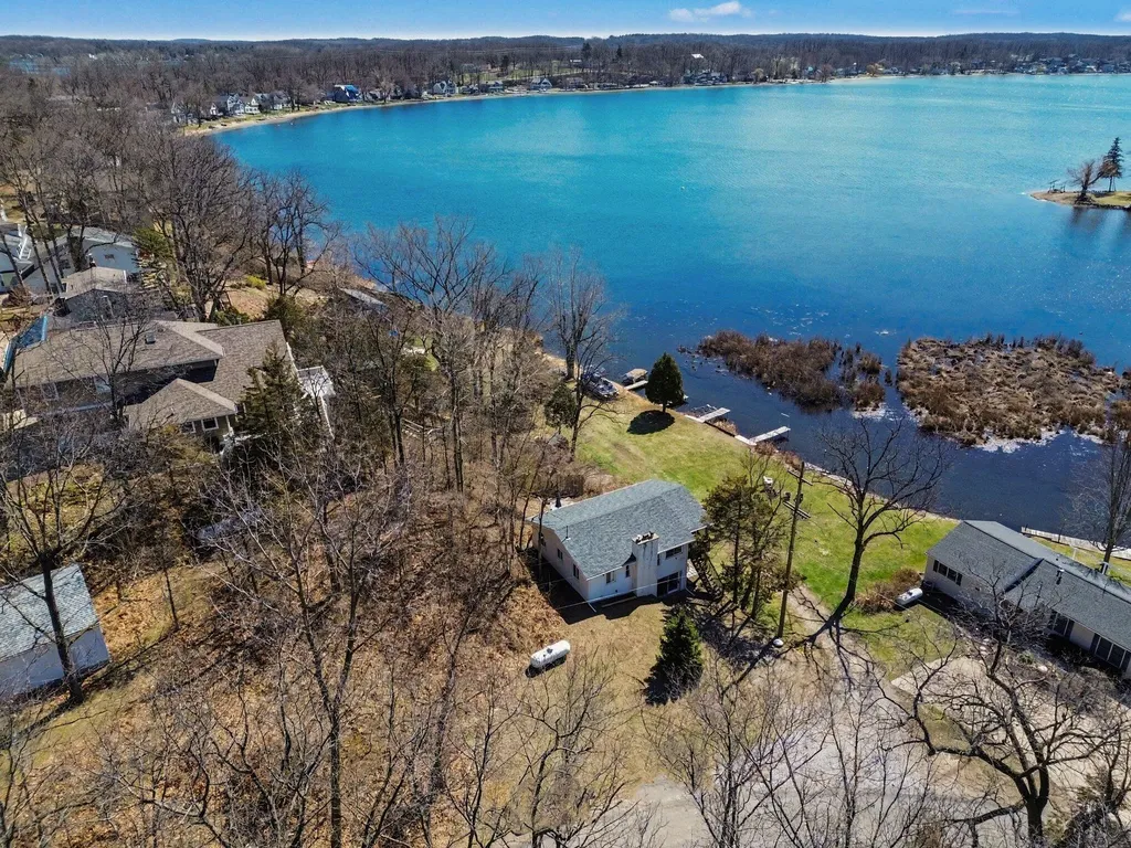 5884 Rays Drive Cambridge Township MI 49265