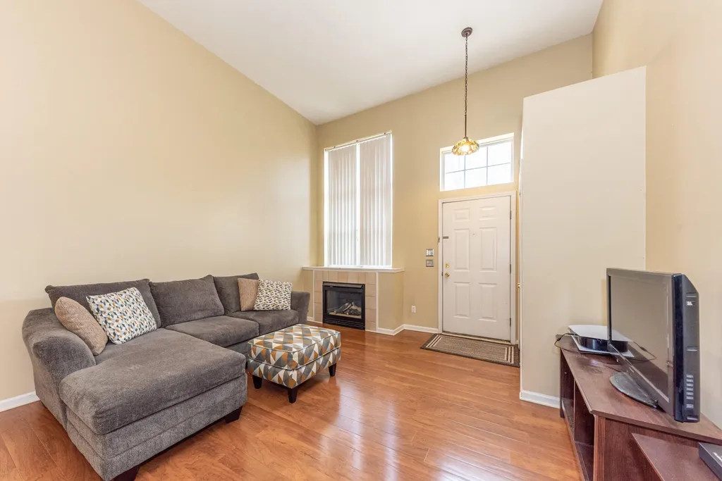 1867 Lindsay Lane Ann Arbor City MI 48104