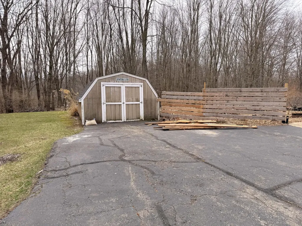 3767 Van Horn Road Blackman Charter Township MI 49201