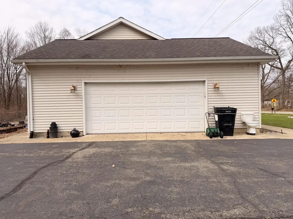3767 Van Horn Road Blackman Charter Township MI 49201