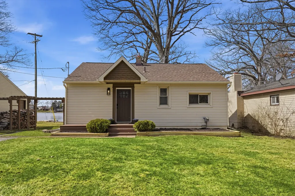 1700 S Hughes Road Genoa Township MI 48114