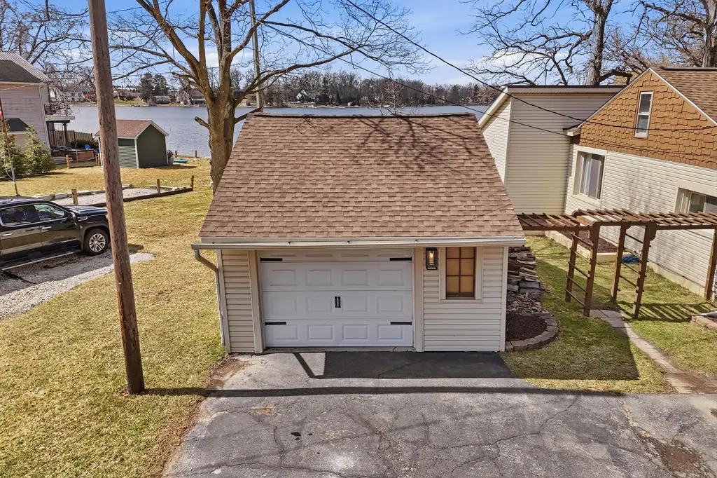 1700 S Hughes Road Genoa Township MI 48114