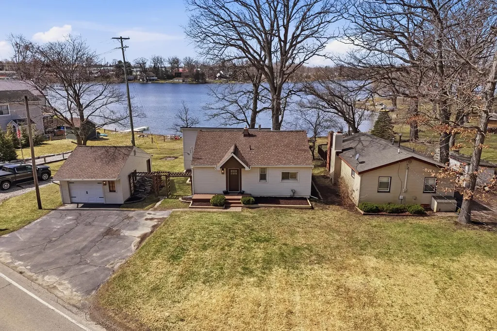 1700 S Hughes Road Genoa Township MI 48114