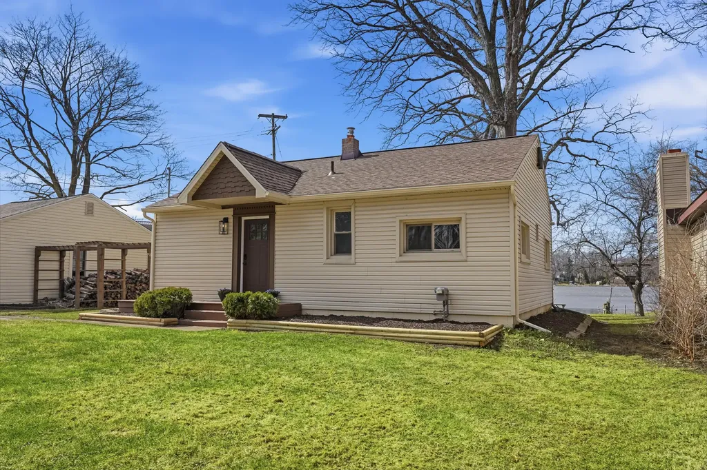 1700 S Hughes Road Genoa Township MI 48114