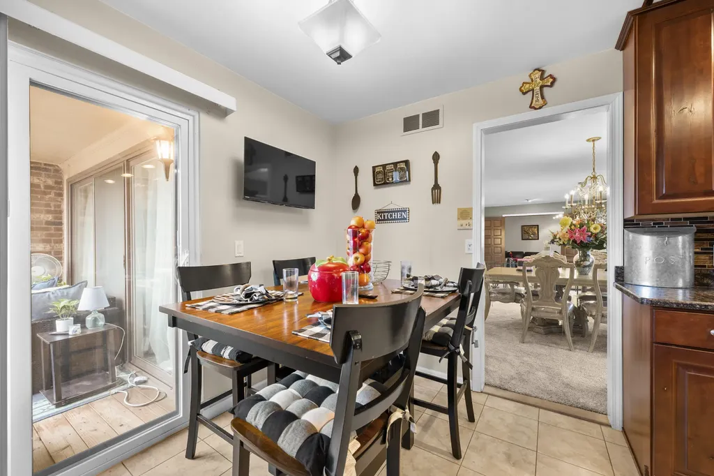 4376 Knightsbridge Lane West Bloomfield Charter Township MI 48323