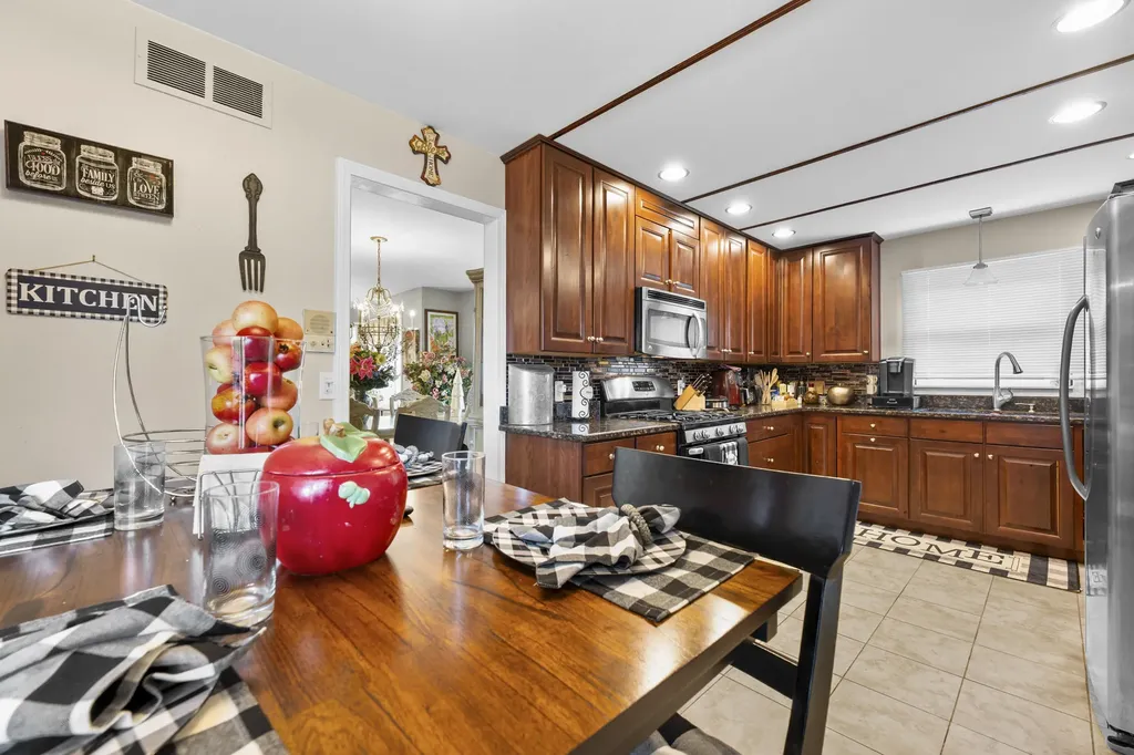 4376 Knightsbridge Lane West Bloomfield Charter Township MI 48323
