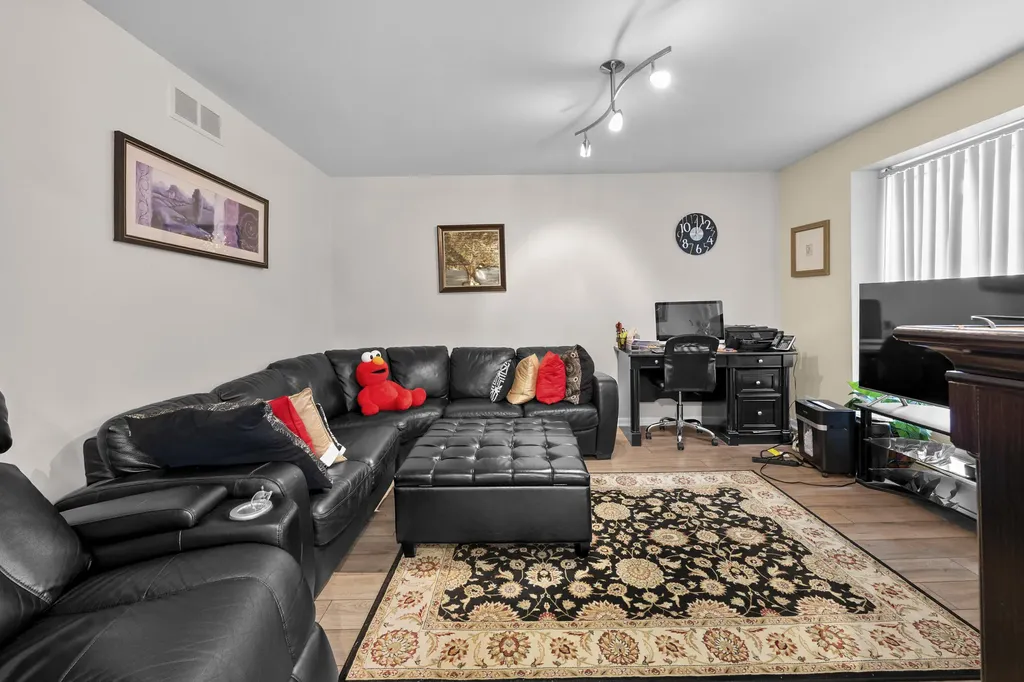 4376 Knightsbridge Lane West Bloomfield Charter Township MI 48323