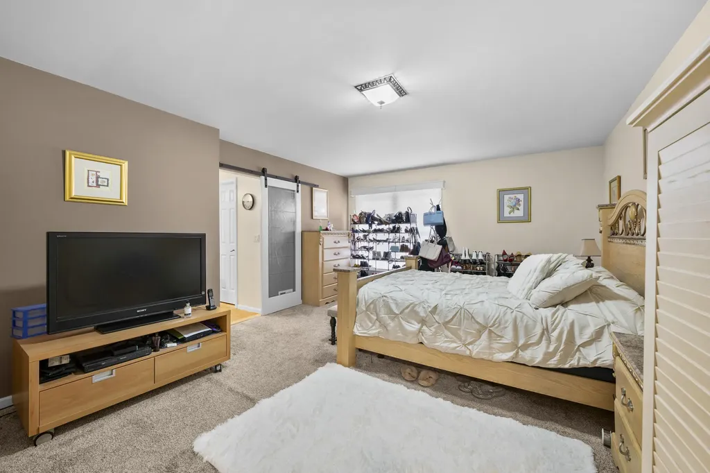 4376 Knightsbridge Lane West Bloomfield Charter Township MI 48323