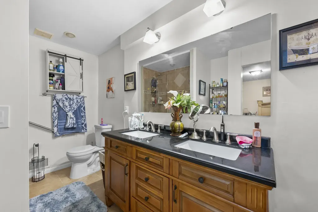 4376 Knightsbridge Lane West Bloomfield Charter Township MI 48323