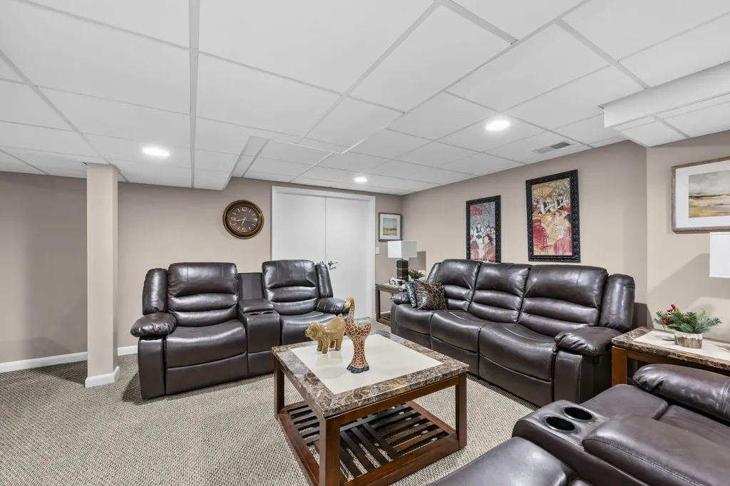 4376 Knightsbridge Lane West Bloomfield Charter Township MI 48323